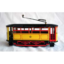 bh_244_tram_800.jpg