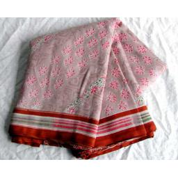 https://starbek-static.myshopblocks.com/images/tmp/in_147_sari4.jpg