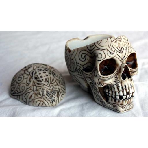 https://starbek-static.myshopblocks.com/images/tmp/bh_229_skull_800b.jpg