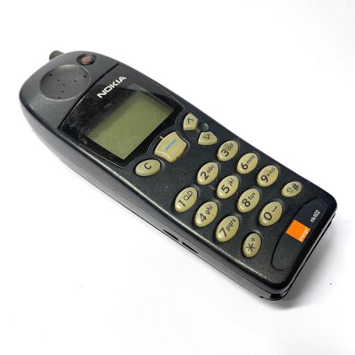 Nokia  NK402 Mobile Phone and Case